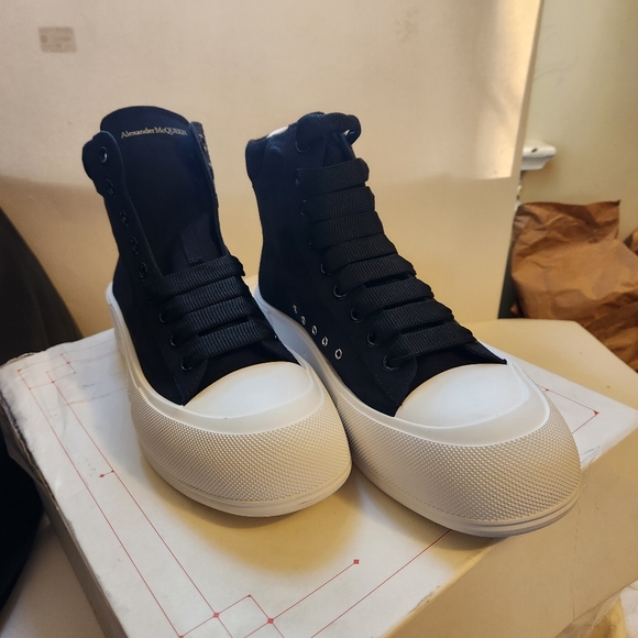 Alexander Mcqueen Plimsoll High-Top Sneakers size 43 BNWB - Picture 4 of 10